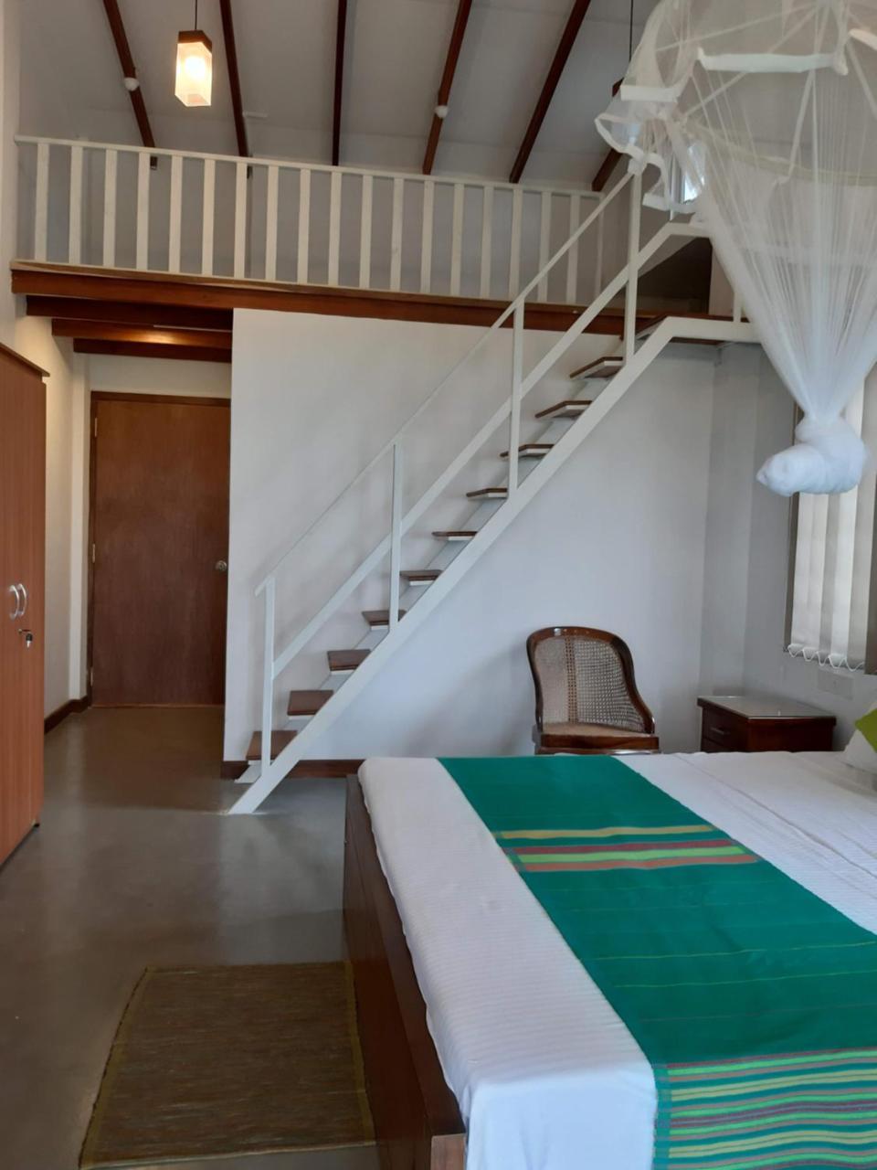 Blue Sands Beach Resort Passikudah Exterior foto